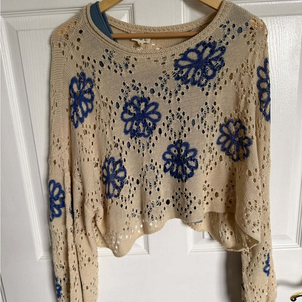 🌷 ‘POL’ Cream and Blue Crochet Top & ‘Workshop’ Tank